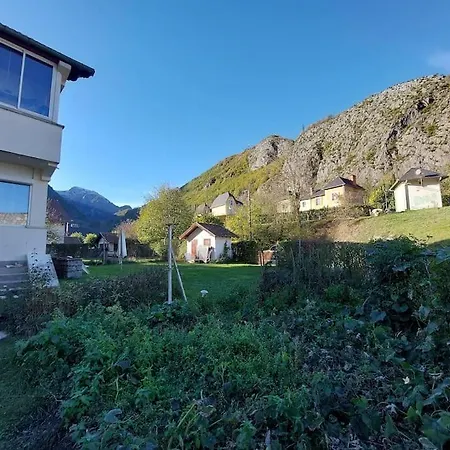 Beau Jardin Proche Randonnee Calme Plain Pied